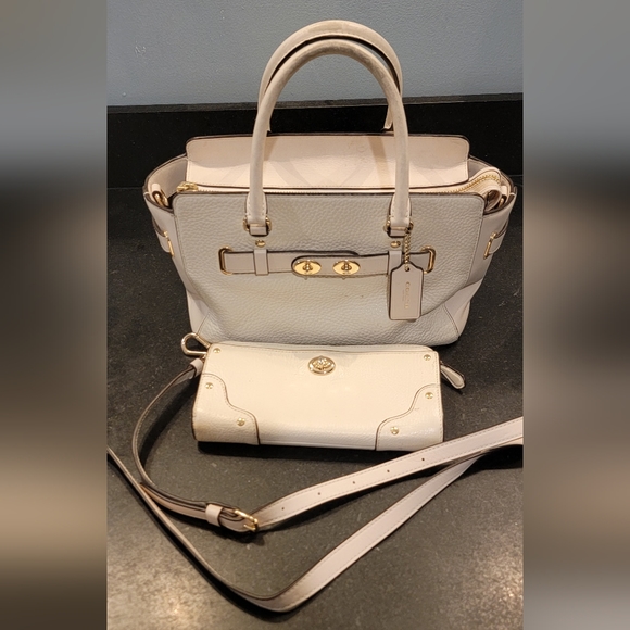 Coach Blake Carryall ivory with matching wallet - Picture 3 of 6